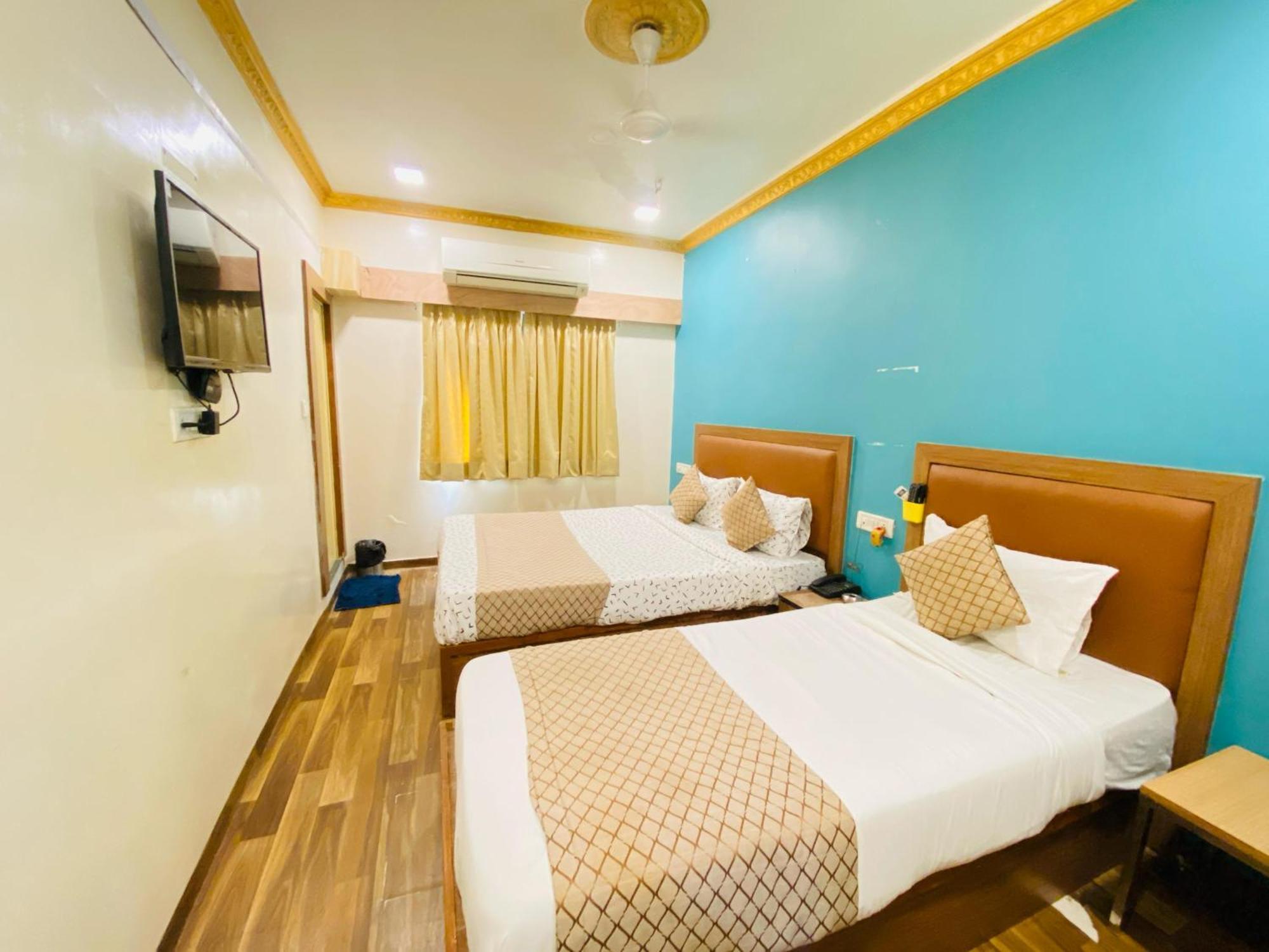 Hotel Abc Satellite Prahlad Nagar Ahmedabad Exterior foto