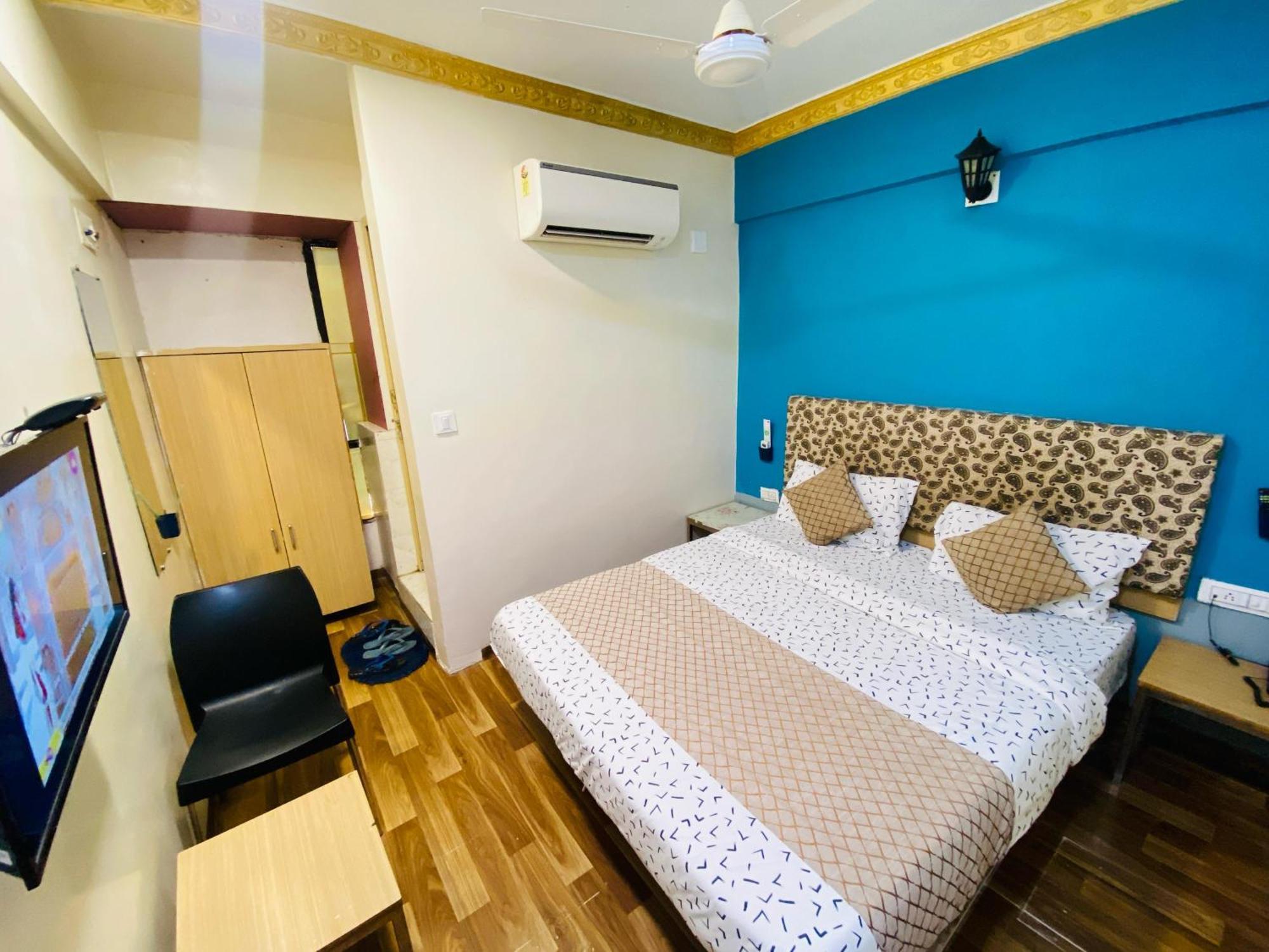 Hotel Abc Satellite Prahlad Nagar Ahmedabad Exterior foto